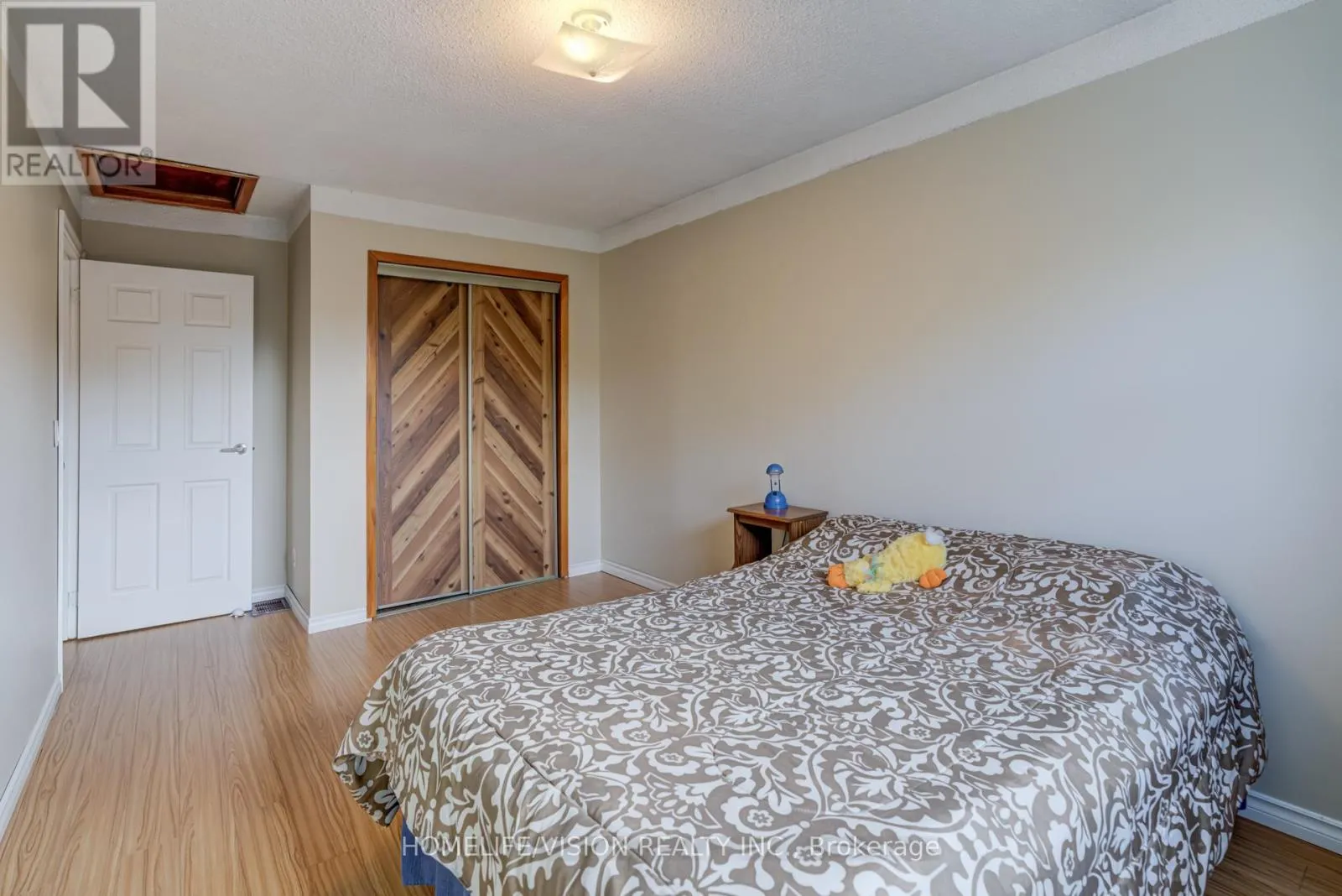 103 GLADSTONE AVENUE