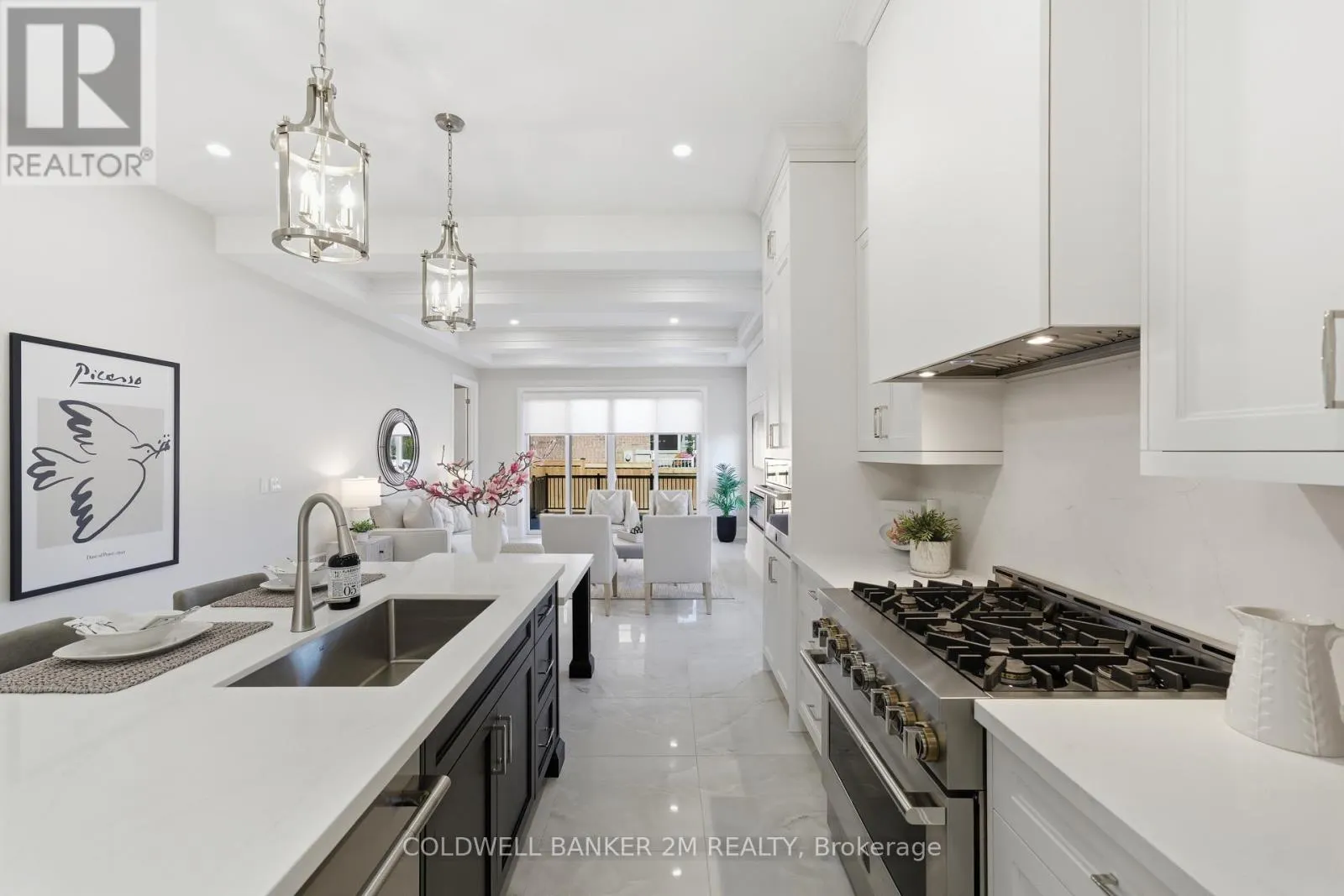 10 ST. AUGUSTINE DRIVE