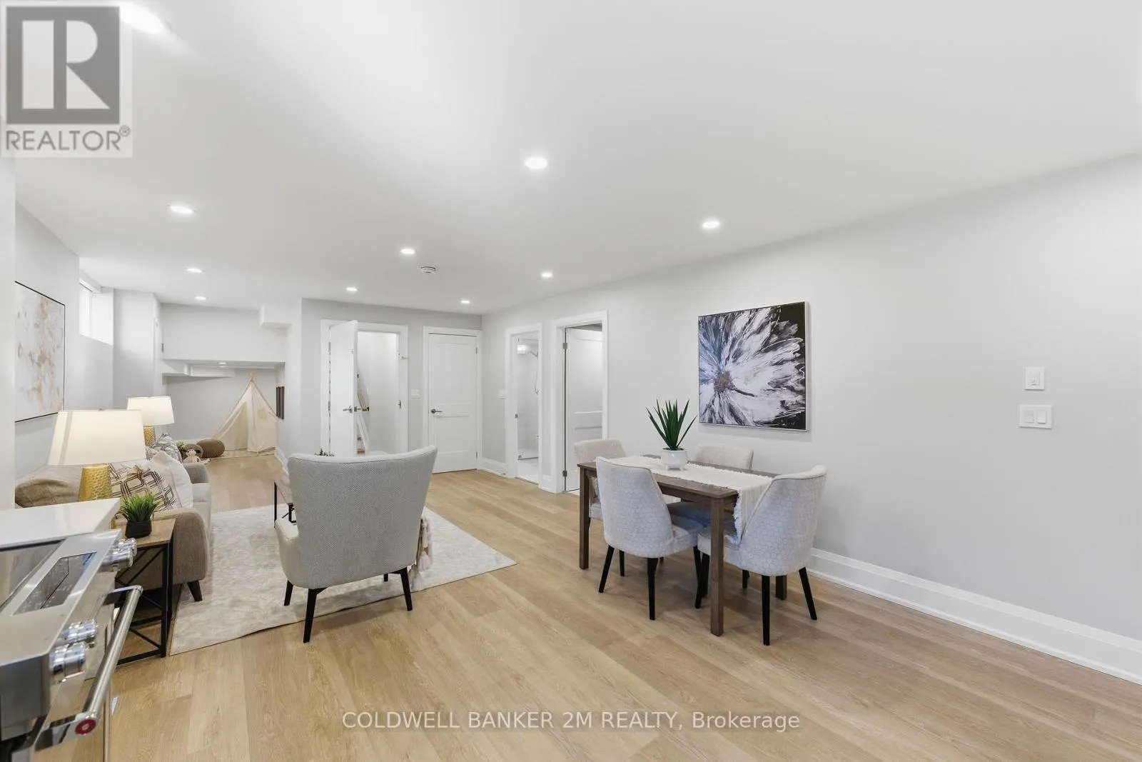 10 ST. AUGUSTINE DRIVE