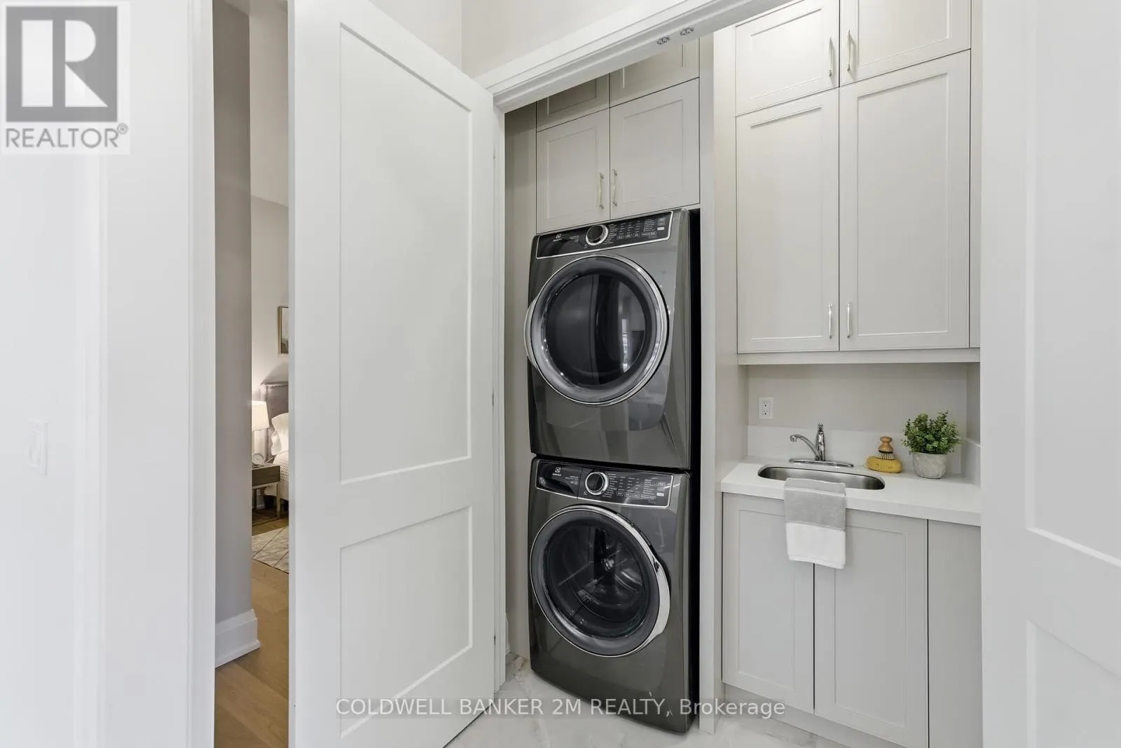 10 ST. AUGUSTINE DRIVE