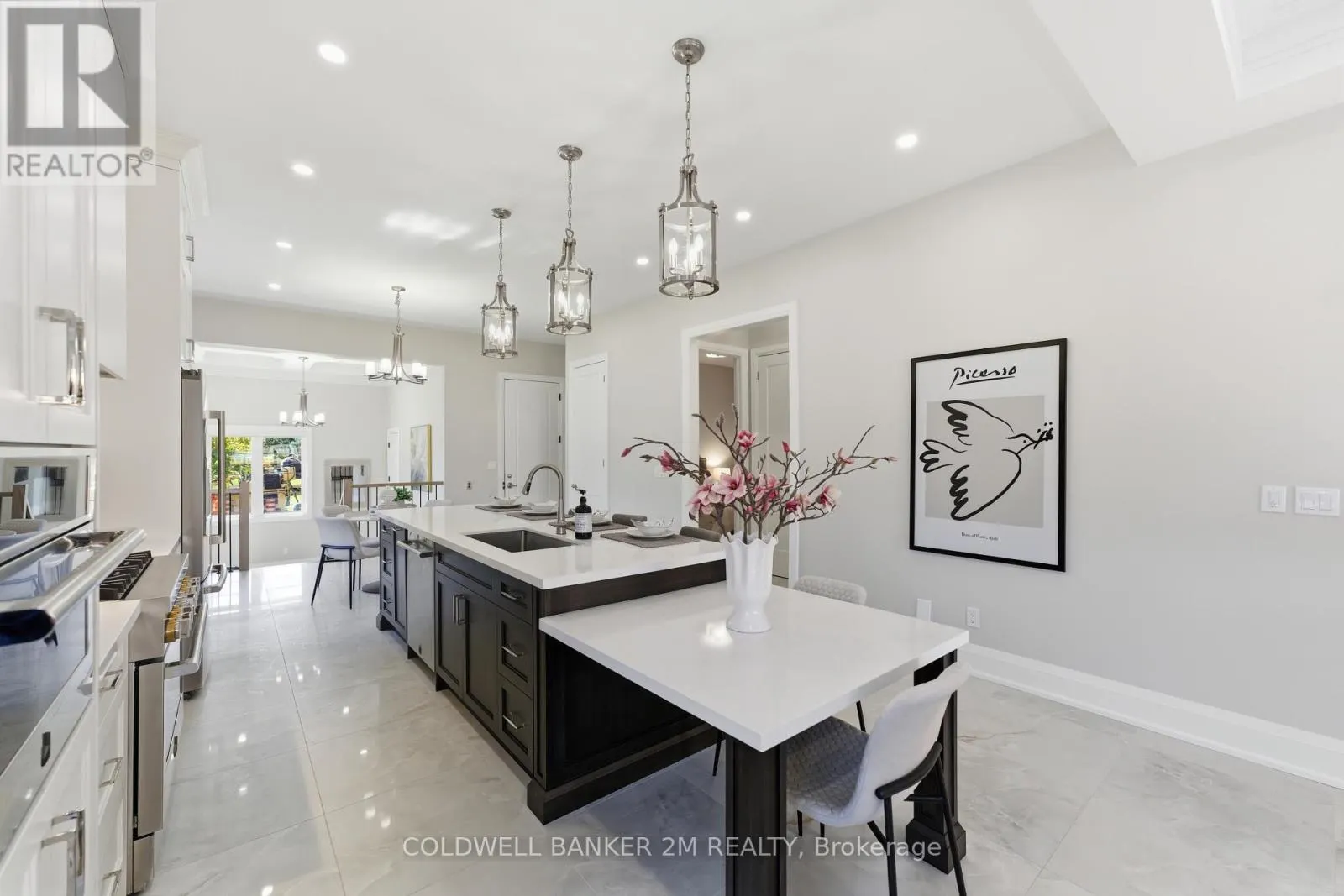 10 ST. AUGUSTINE DRIVE