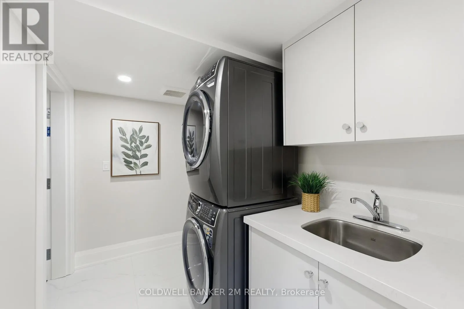 10 ST. AUGUSTINE DRIVE