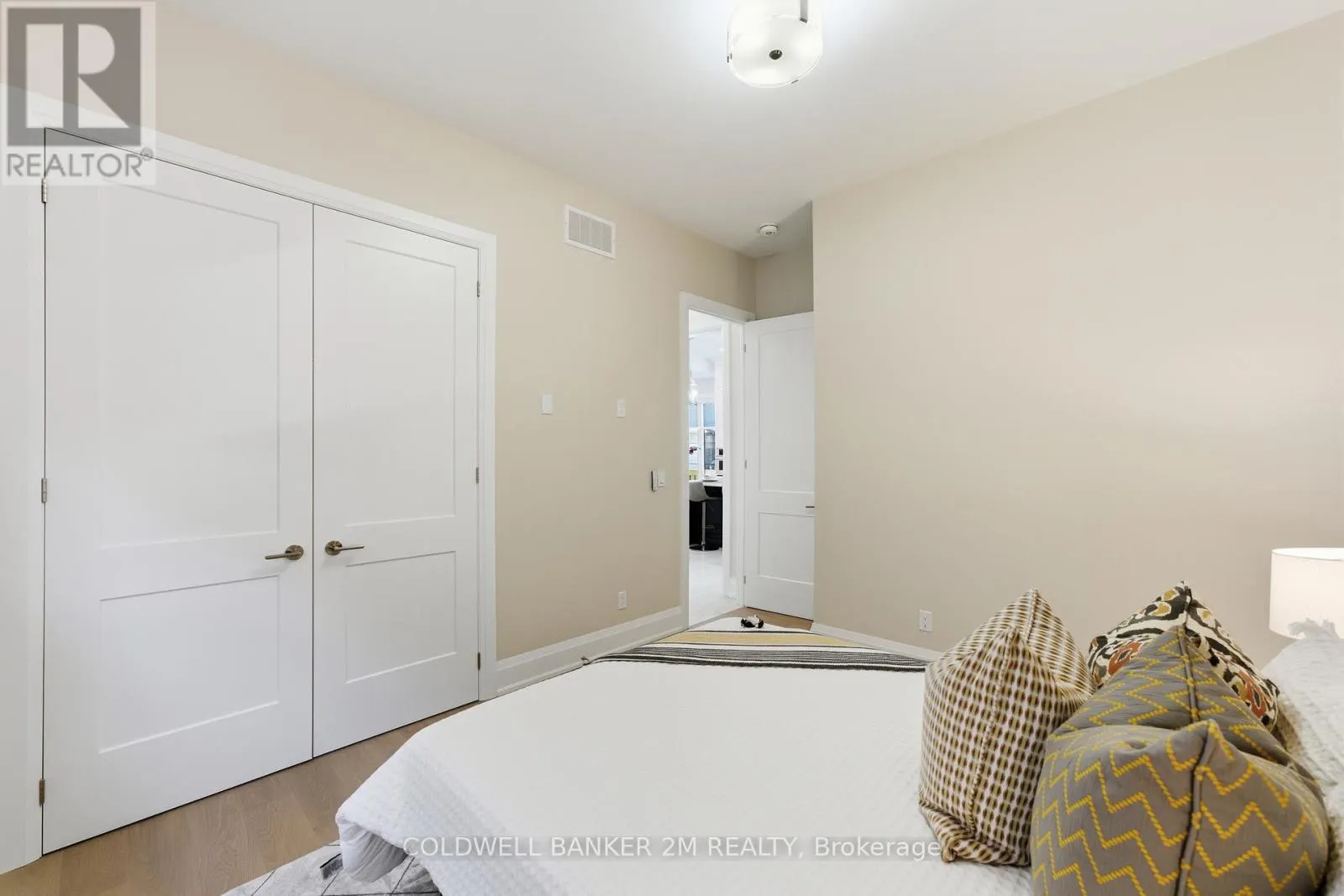 10 ST. AUGUSTINE DRIVE