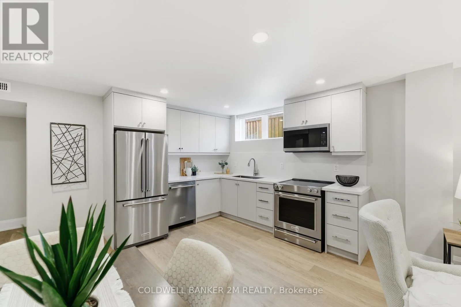 10 ST. AUGUSTINE DRIVE