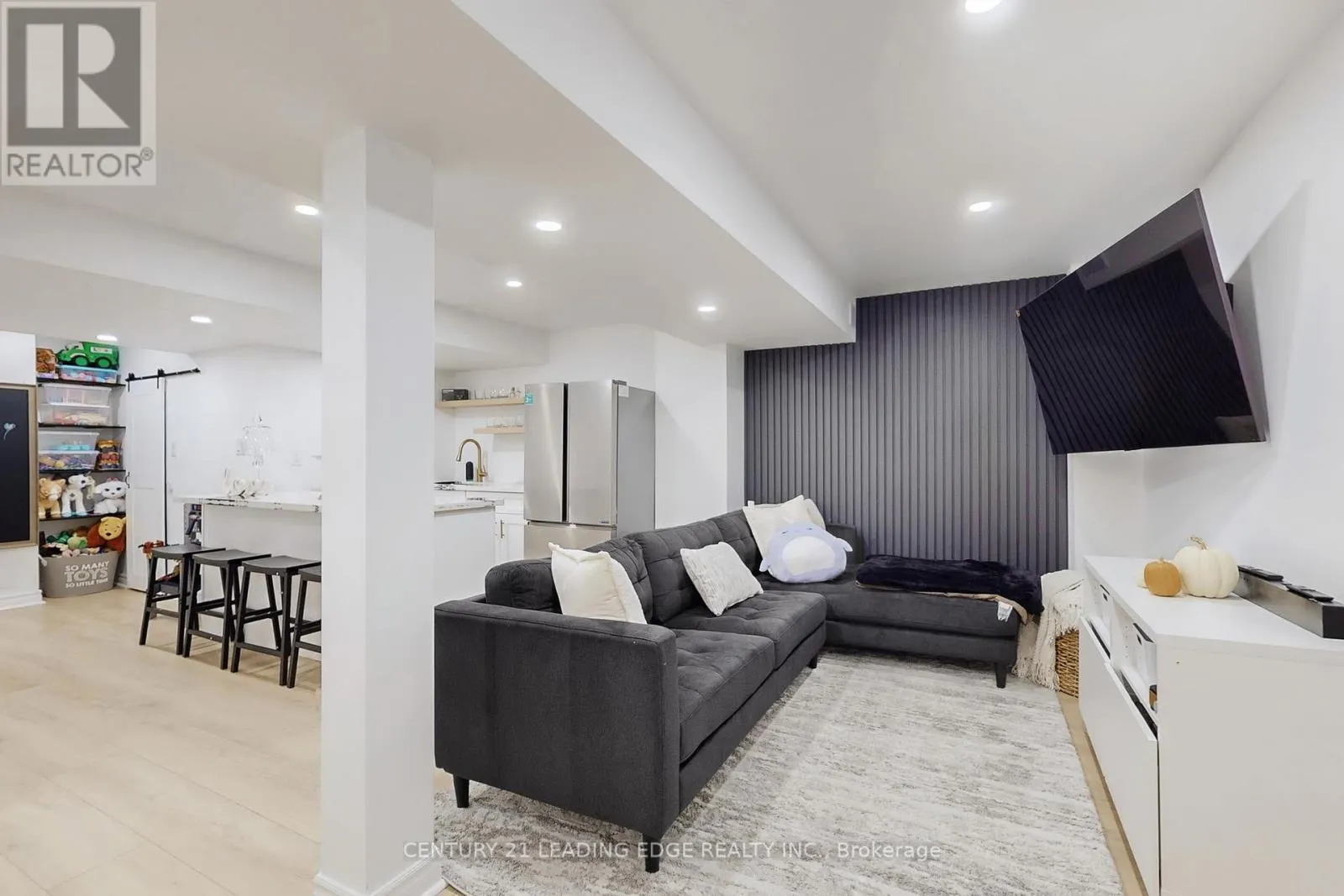 66 FRUITFUL CRESCENT