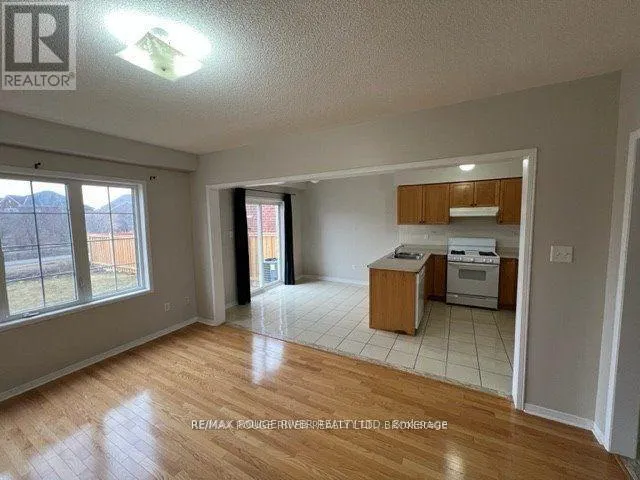 32 PUTTINGEDGE DRIVE