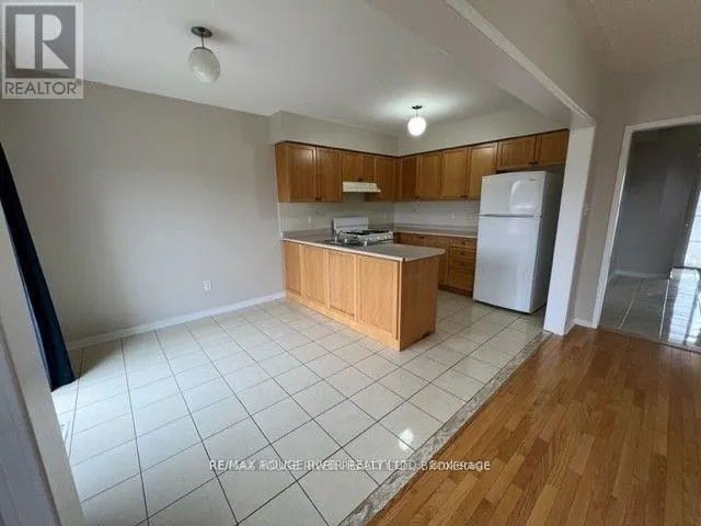 32 PUTTINGEDGE DRIVE