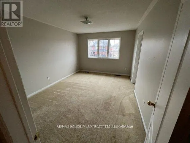 32 PUTTINGEDGE DRIVE