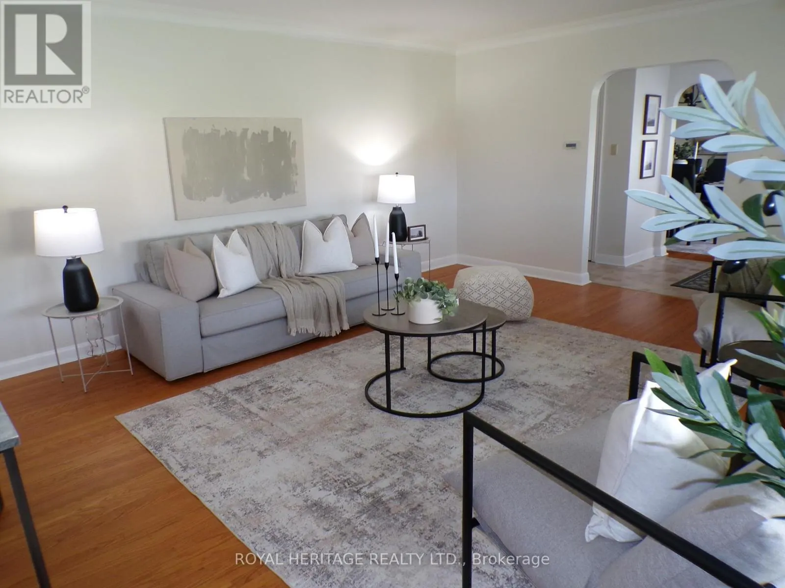 12 DARLINGTON BOULEVARD