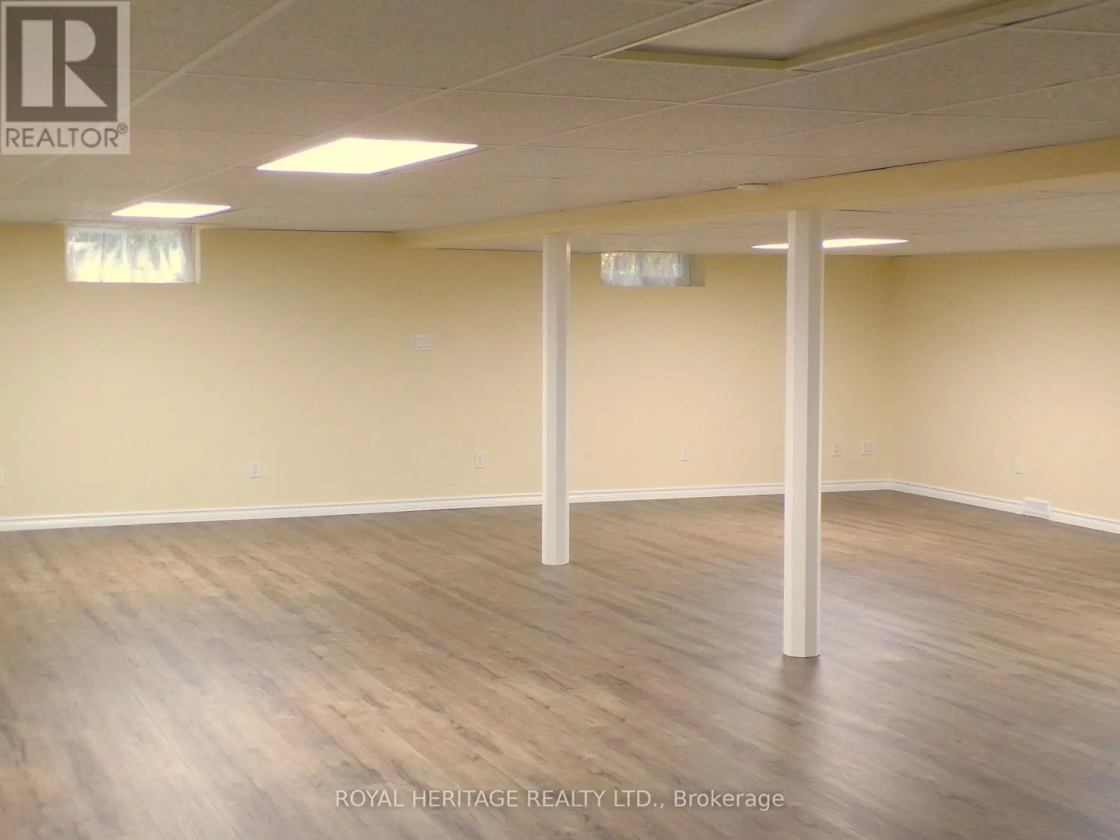 12 DARLINGTON BOULEVARD