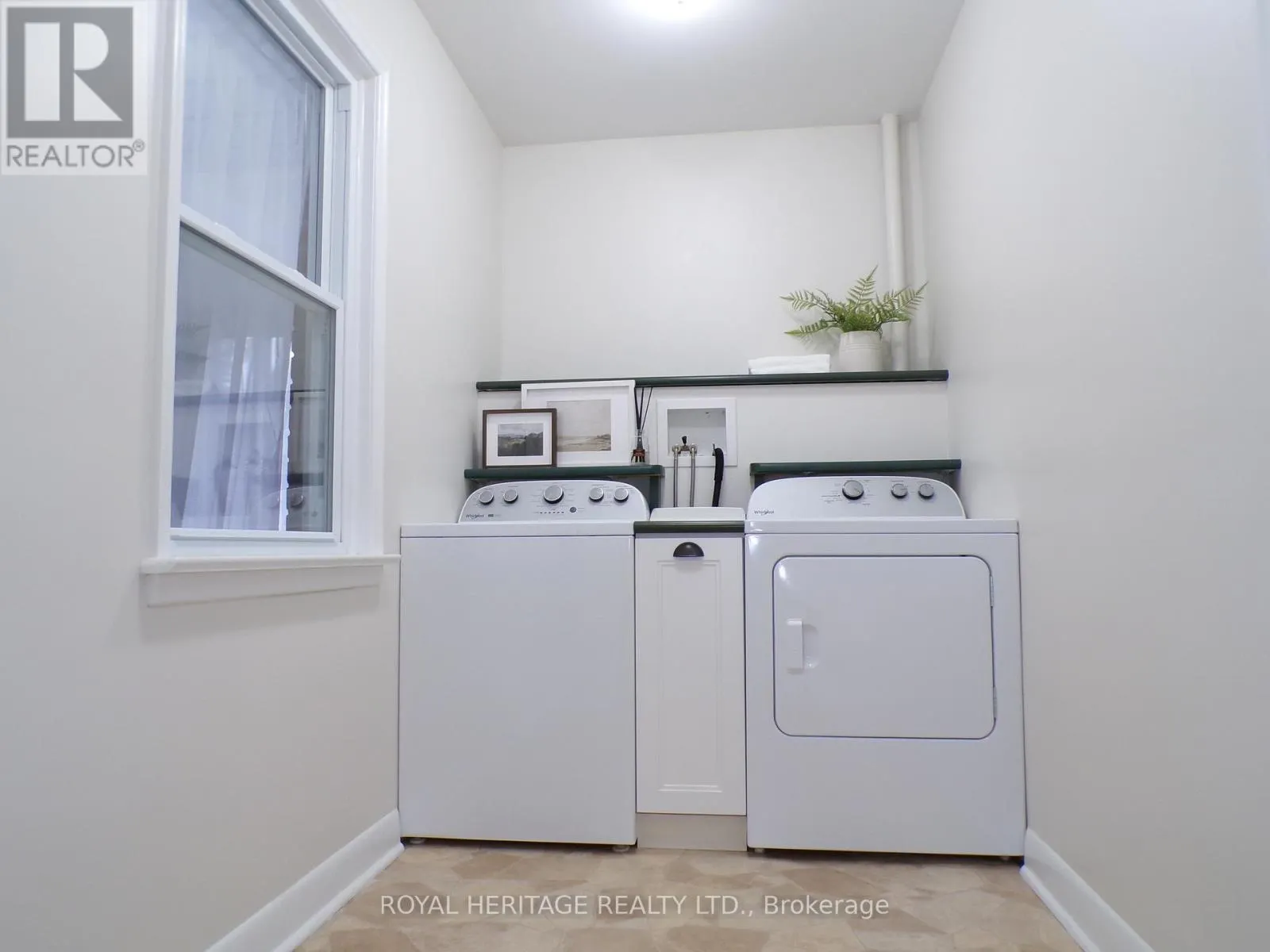 12 DARLINGTON BOULEVARD