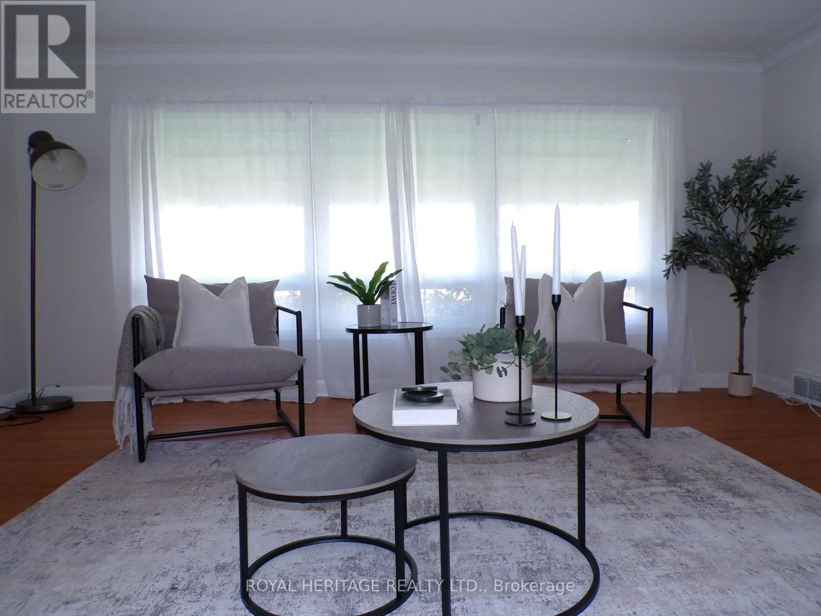 12 DARLINGTON BOULEVARD