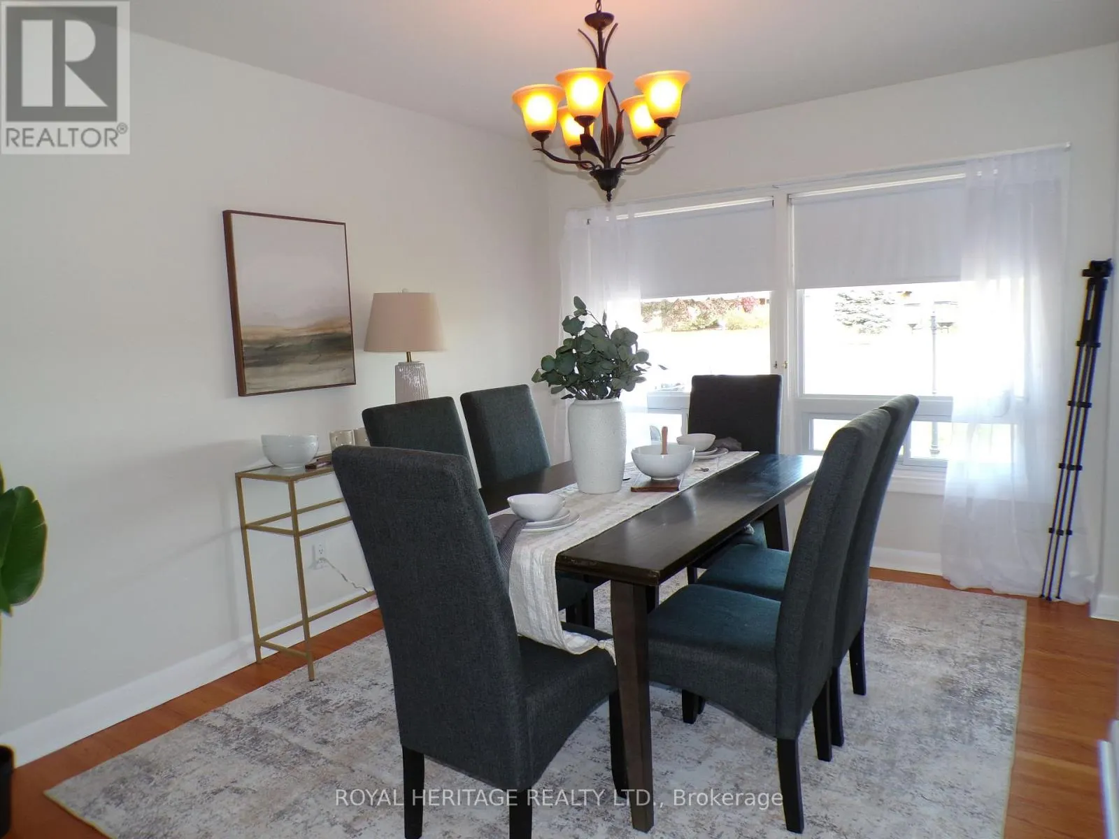 12 DARLINGTON BOULEVARD