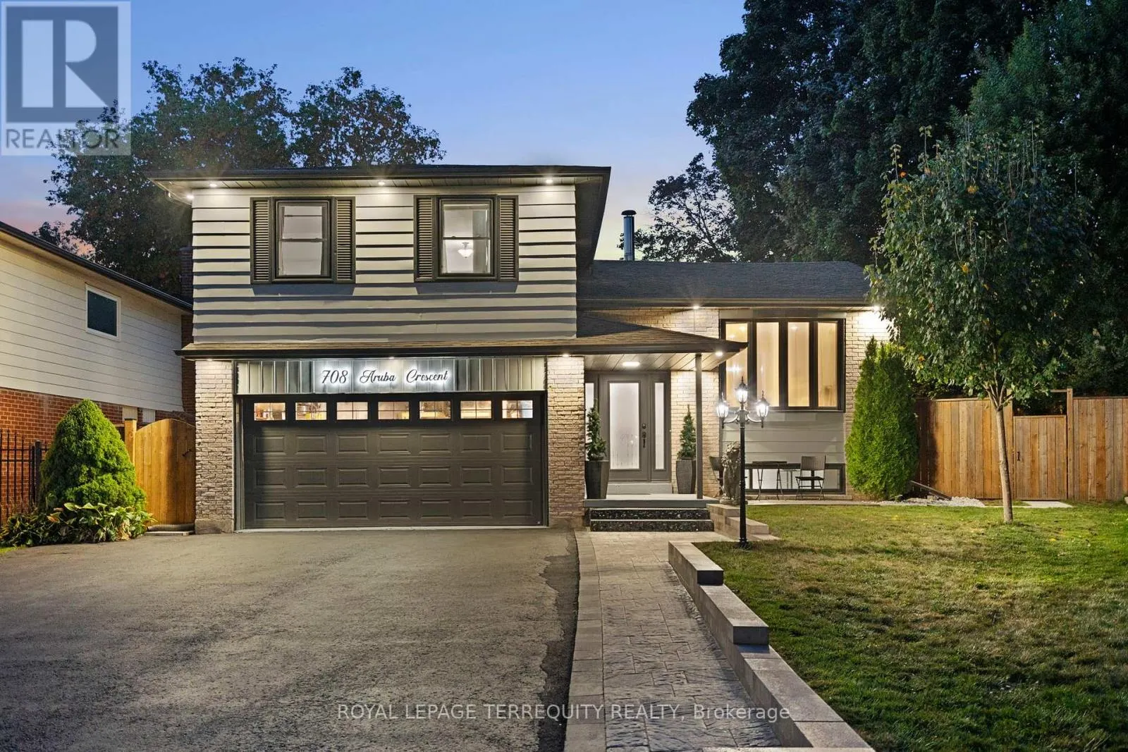 708 ARUBA CRESCENT
