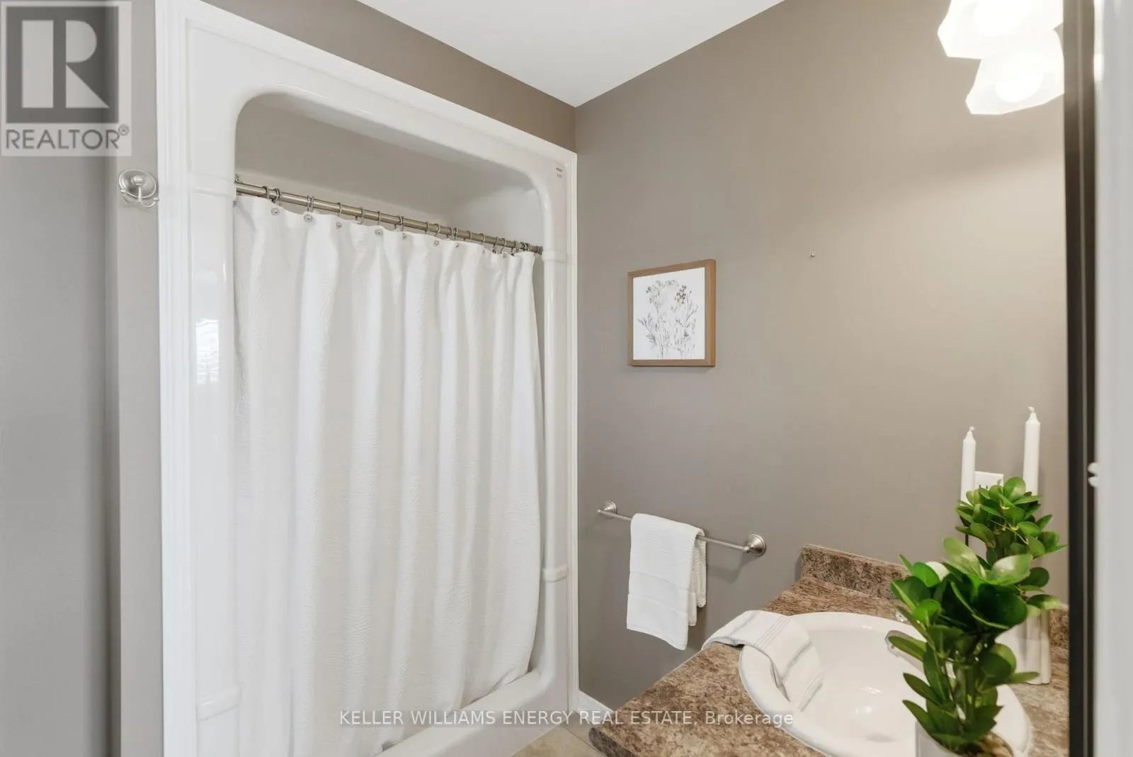 34 - 460 WOODMOUNT DRIVE, #34