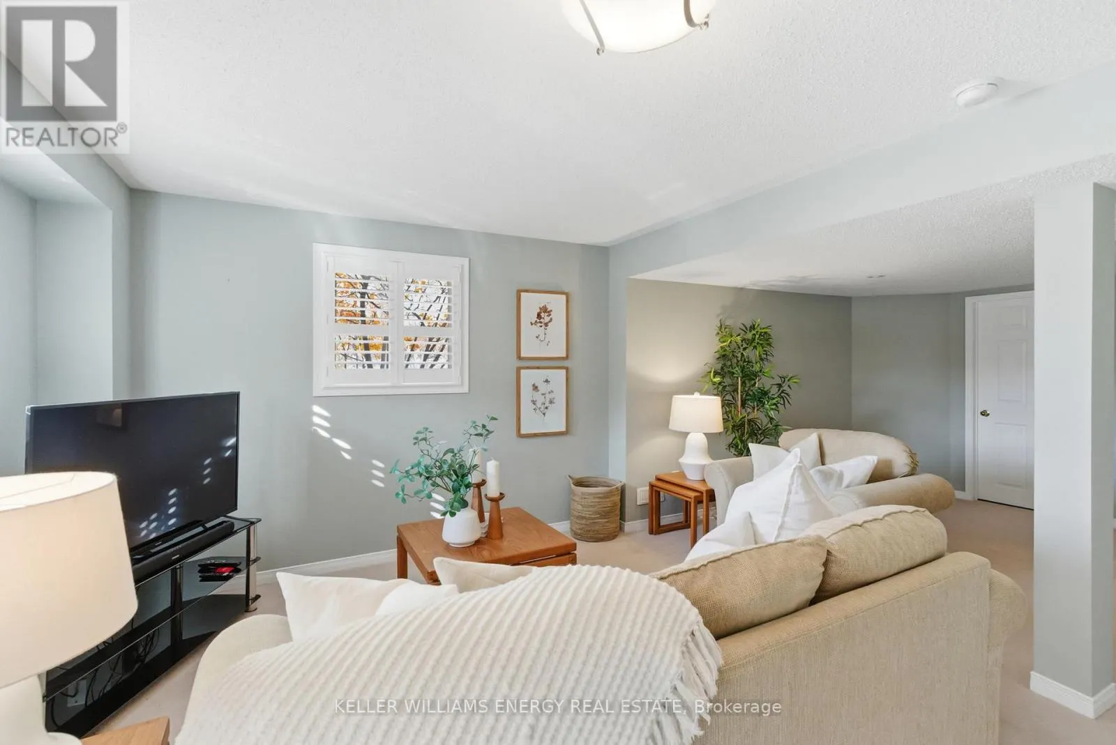 34 - 460 WOODMOUNT DRIVE, #34