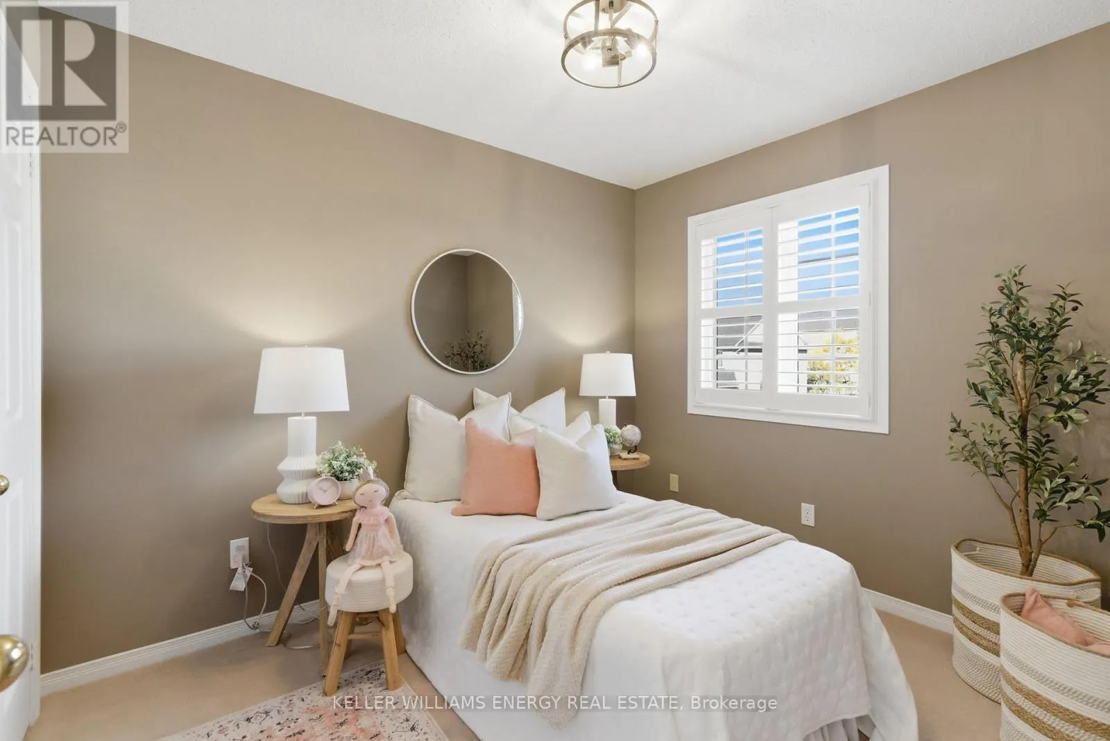 34 - 460 WOODMOUNT DRIVE, #34