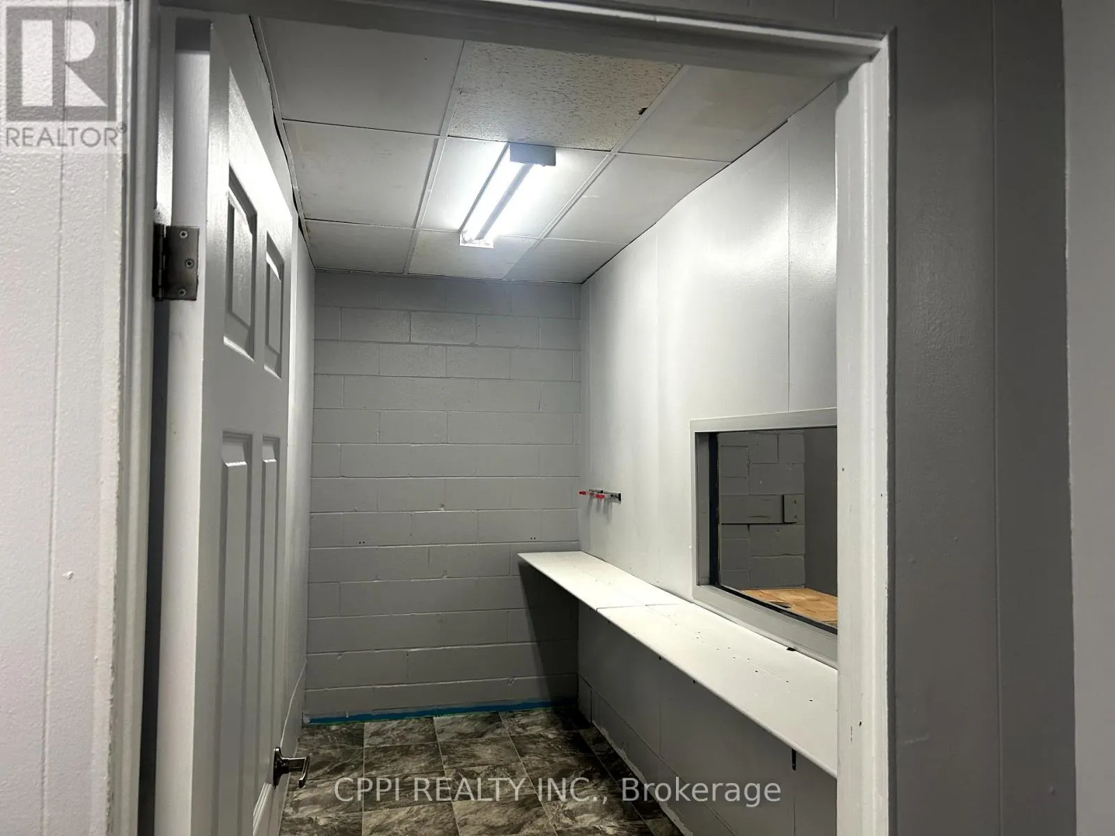 SOUTH BSMNT - 650 KING STREET E