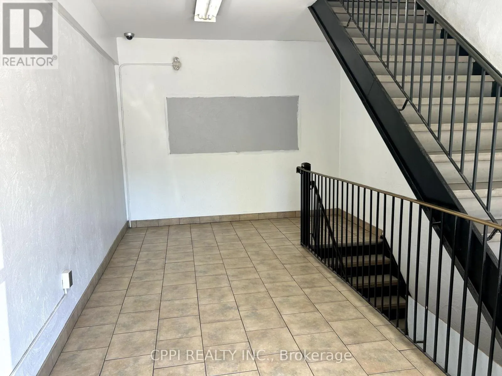 SOUTH BSMNT - 650 KING STREET E