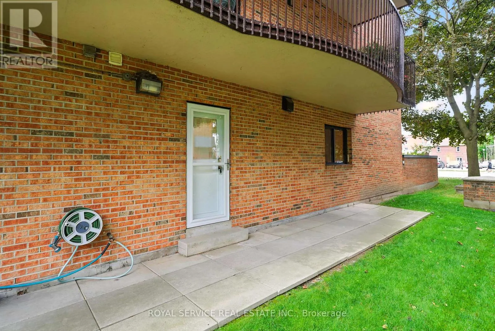 101 - 337 SIMCOE STREET N, #101