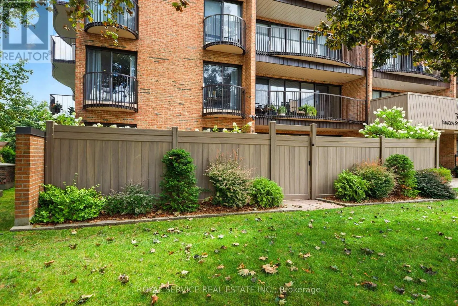 101 - 337 SIMCOE STREET N, #101