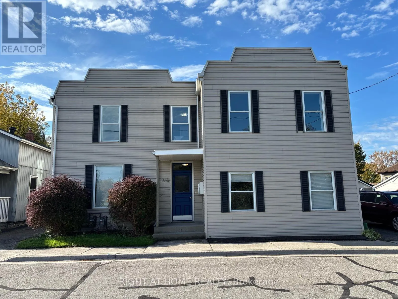 5 - 730 SIMCOE STREET S