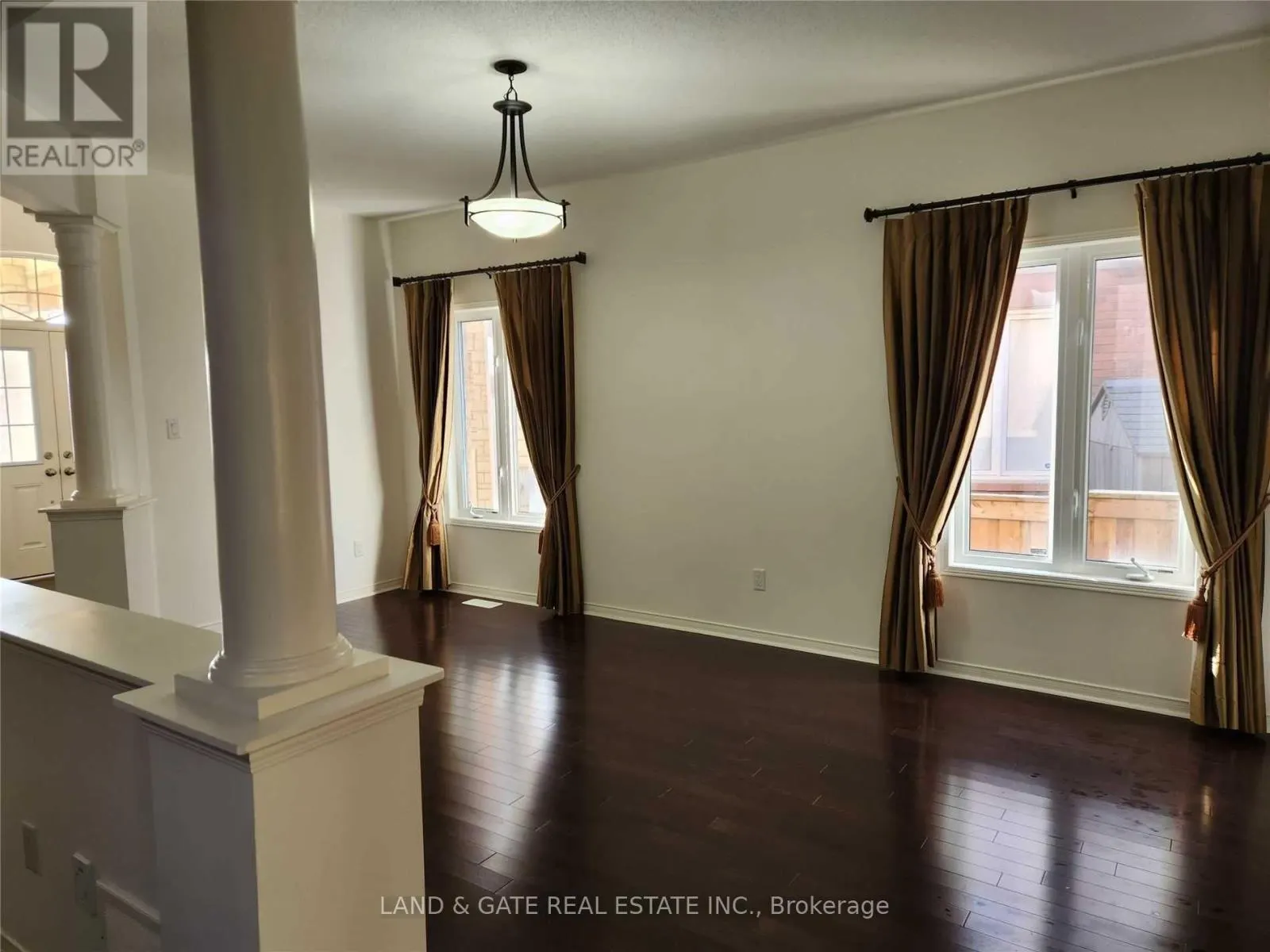 1958 COCKLIN CRESCENT