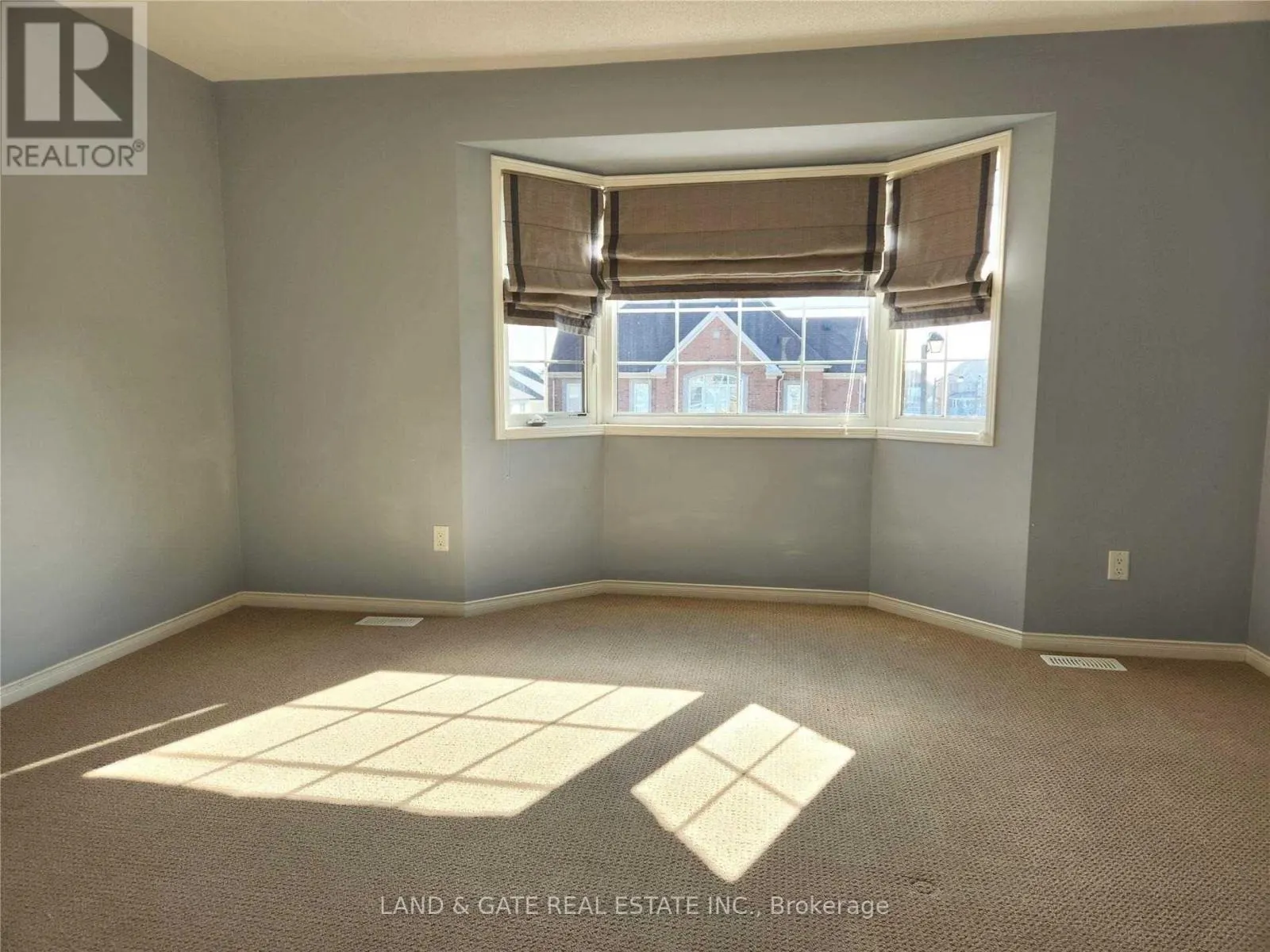 1958 COCKLIN CRESCENT