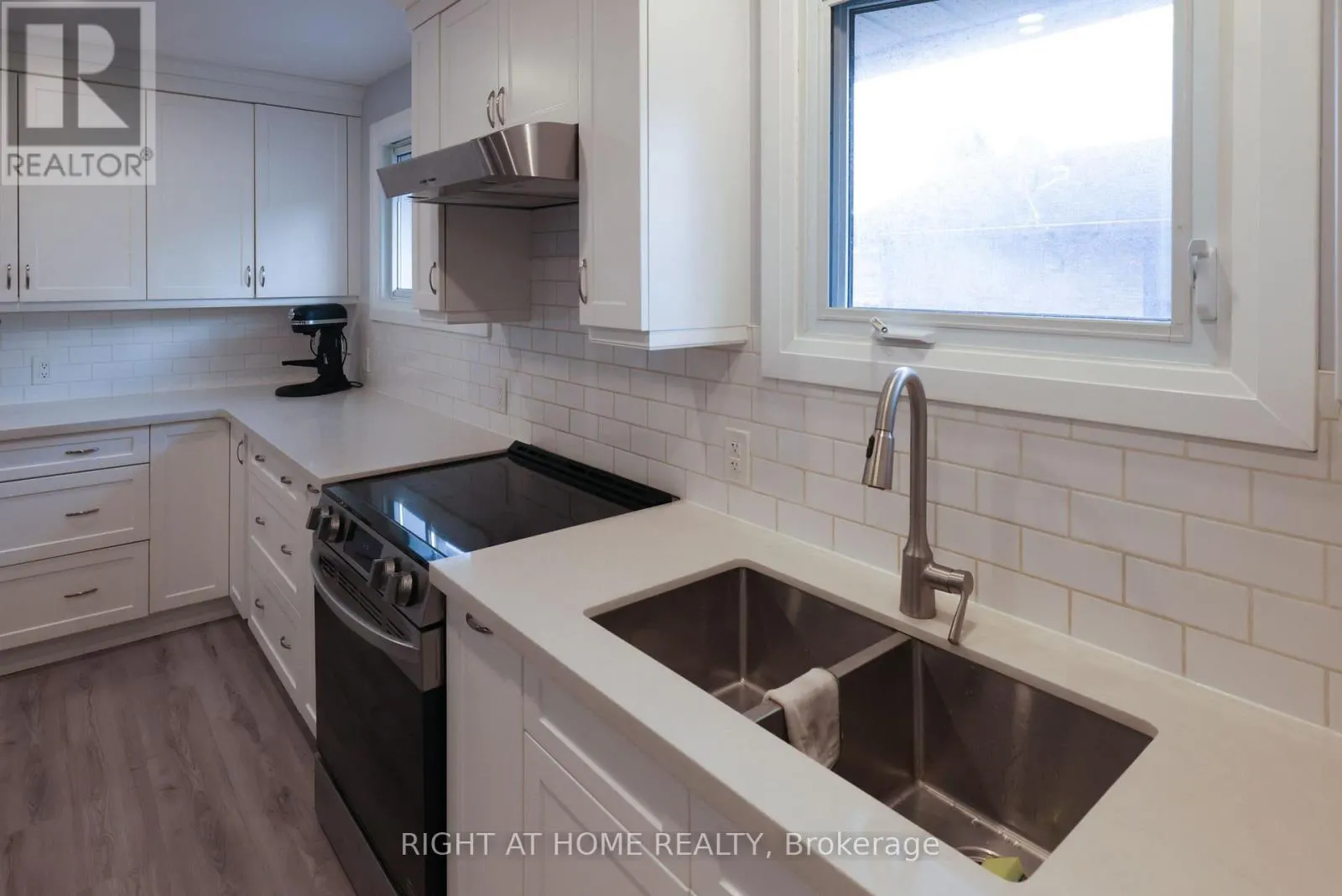 72 CLAYMORE CRESCENT