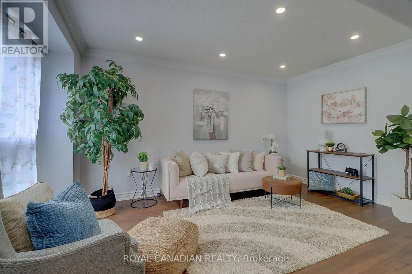 40 DONCASTER CRESCENT