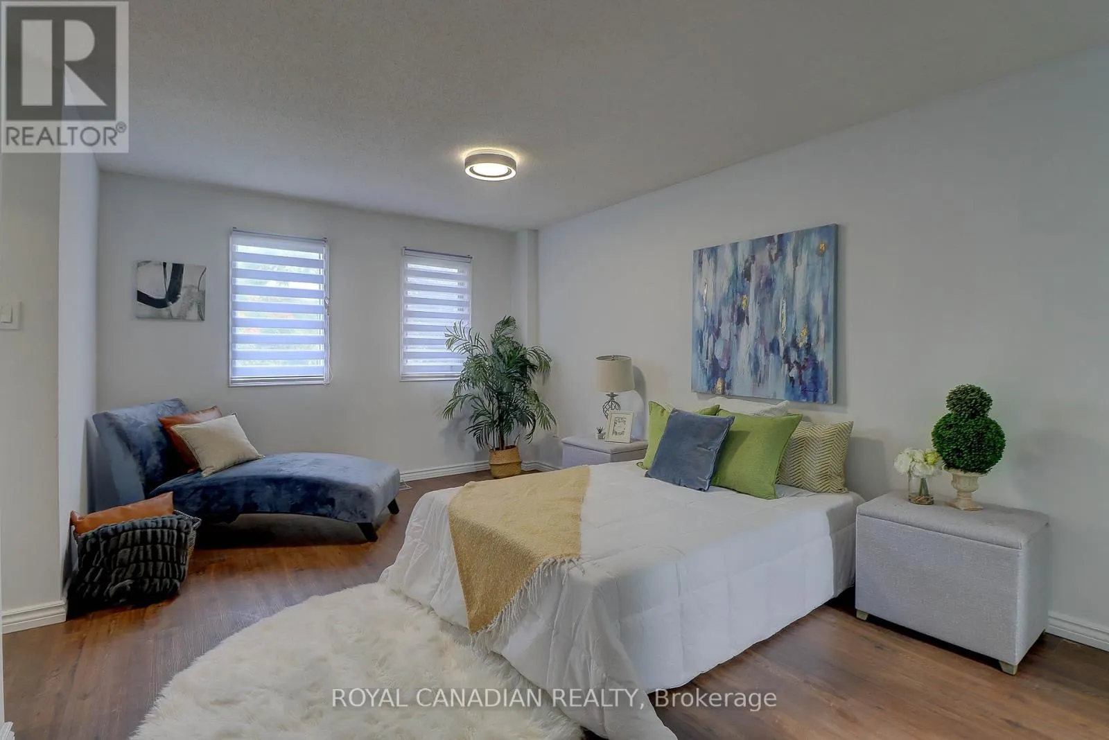 40 DONCASTER CRESCENT