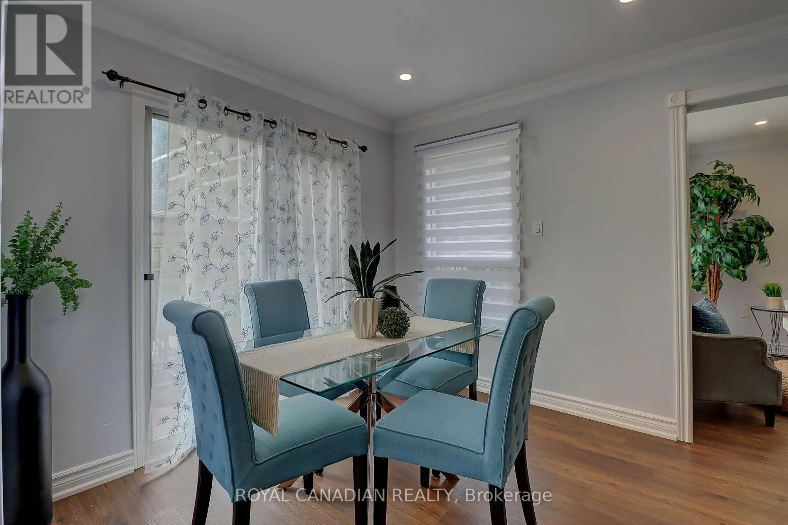 40 DONCASTER CRESCENT