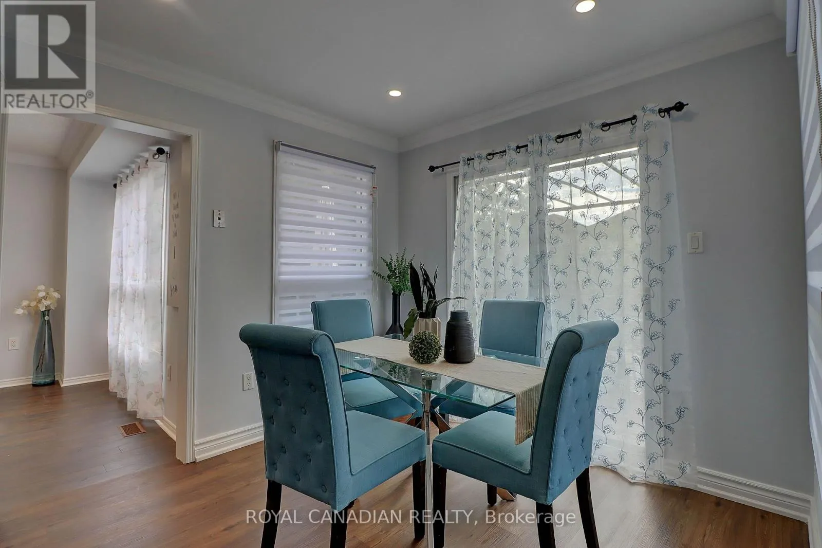 40 DONCASTER CRESCENT