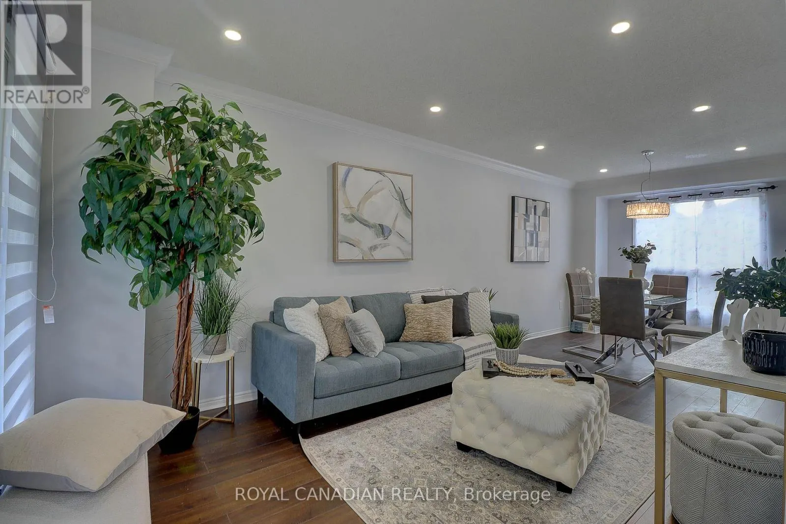 40 DONCASTER CRESCENT