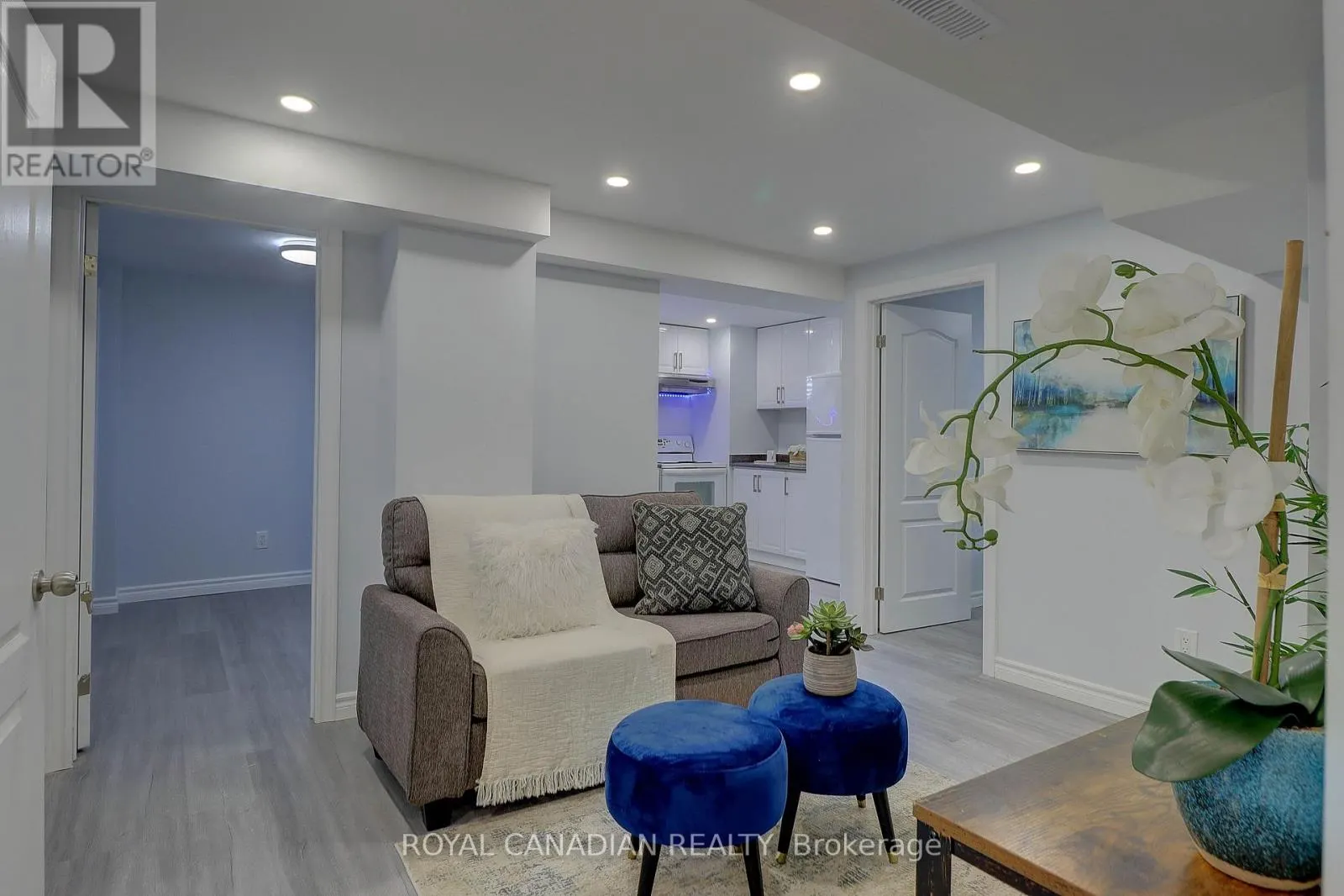 40 DONCASTER CRESCENT