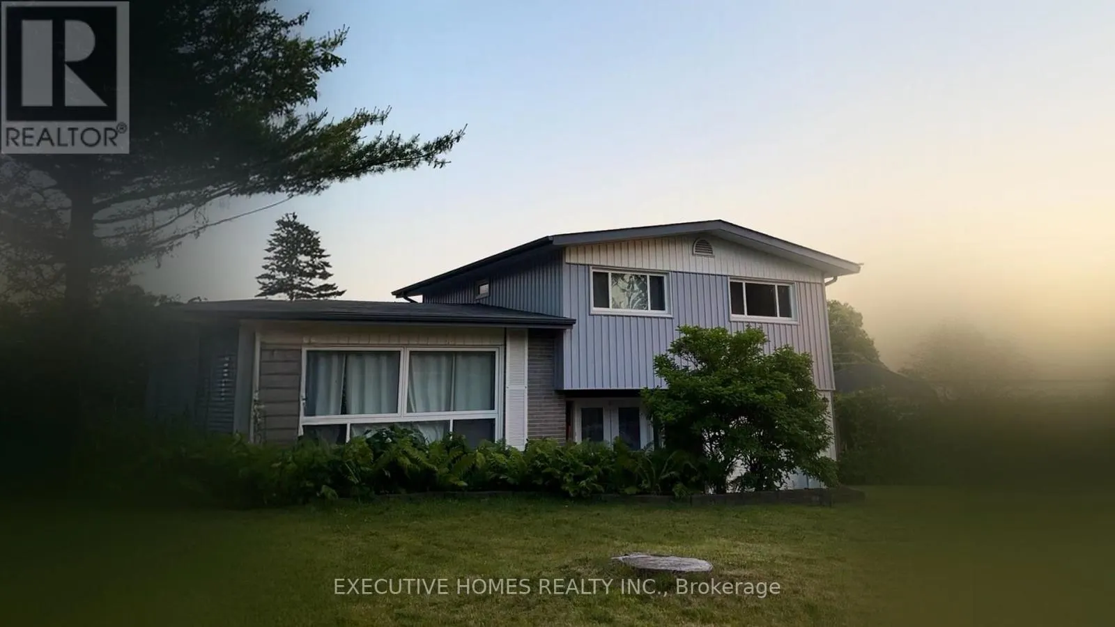 1045 BEAUFORT AVENUE