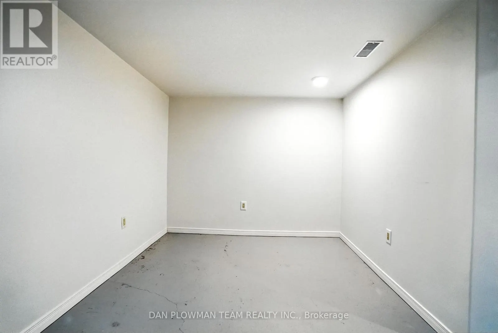 1001 WARDMAN CRESCENT