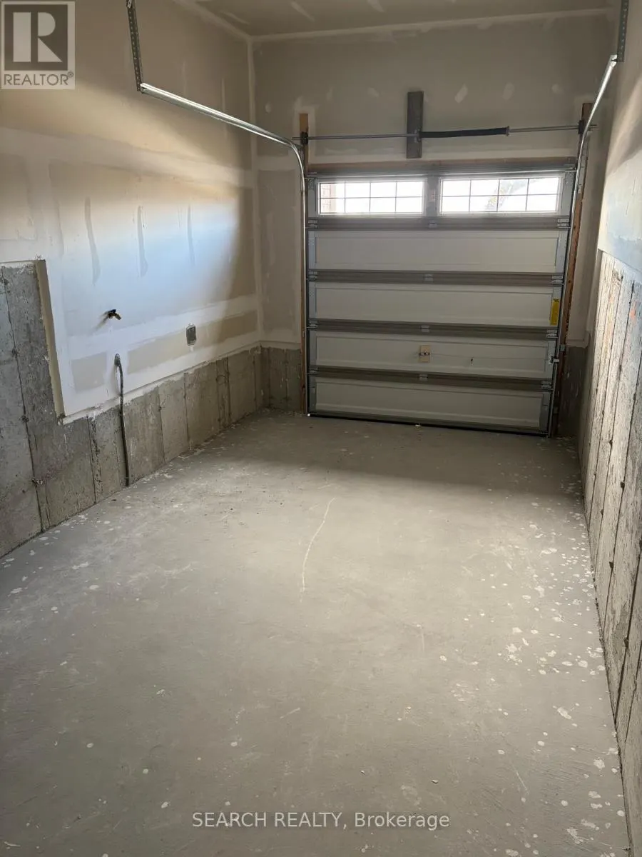 2095 HORACE DUNCAN CRESCENT