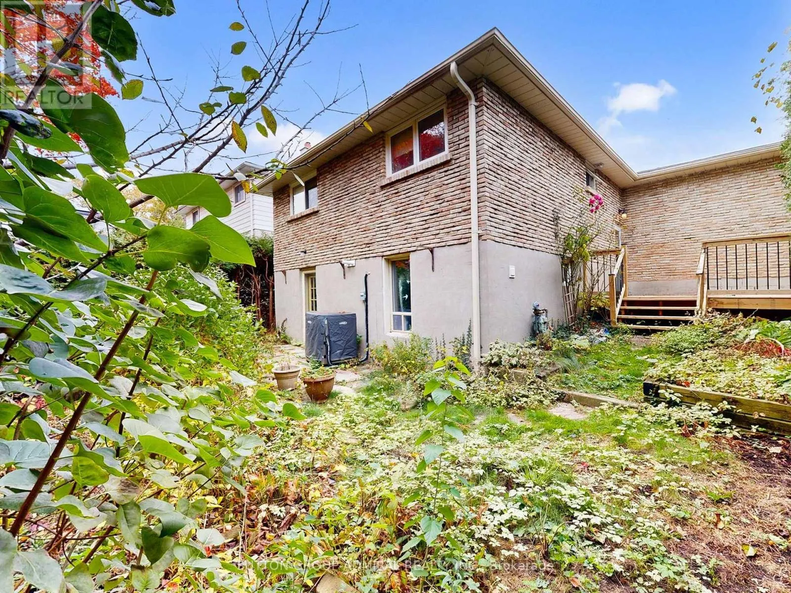 680 ADELAIDE AVENUE E