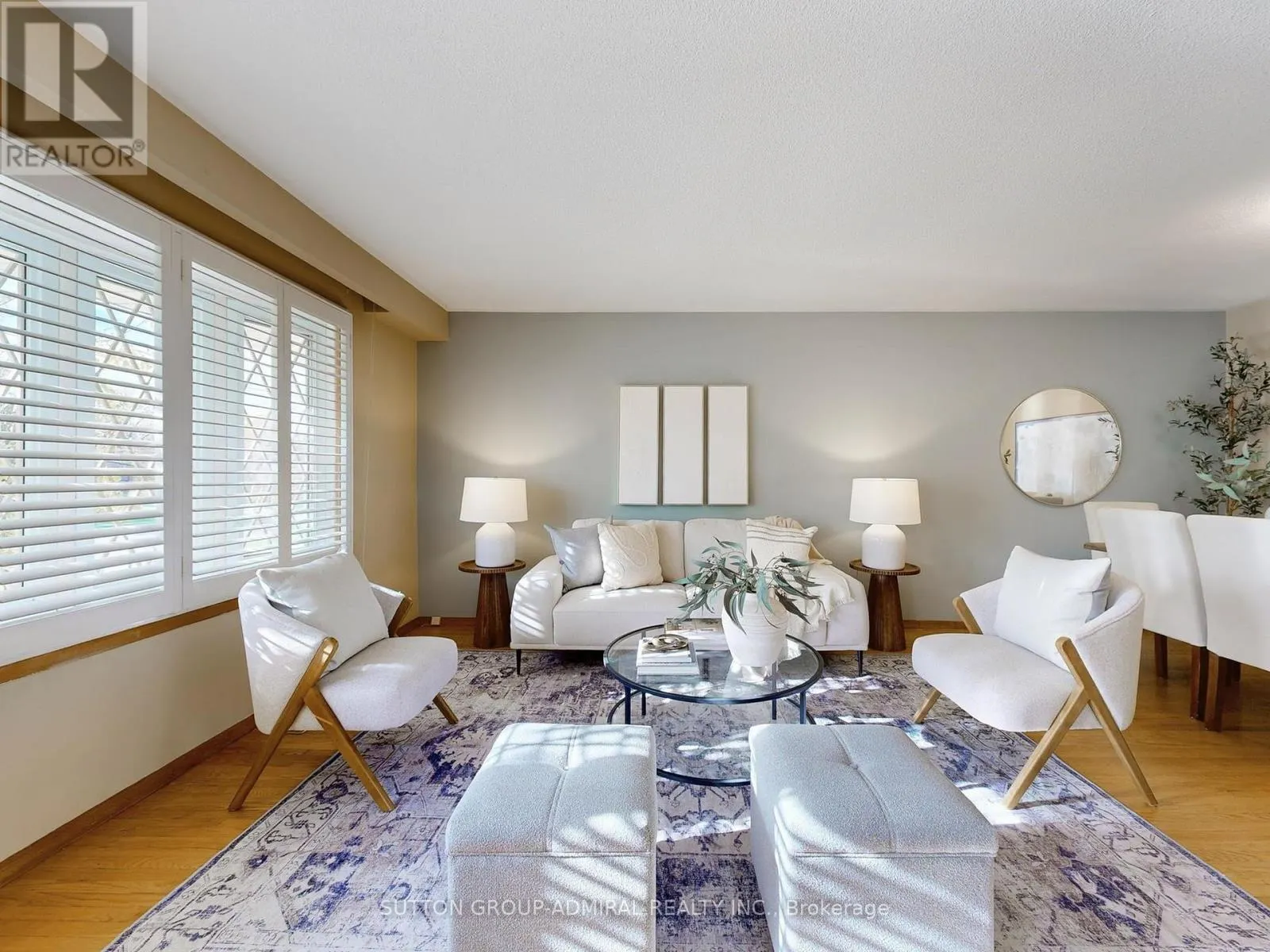 680 ADELAIDE AVENUE E