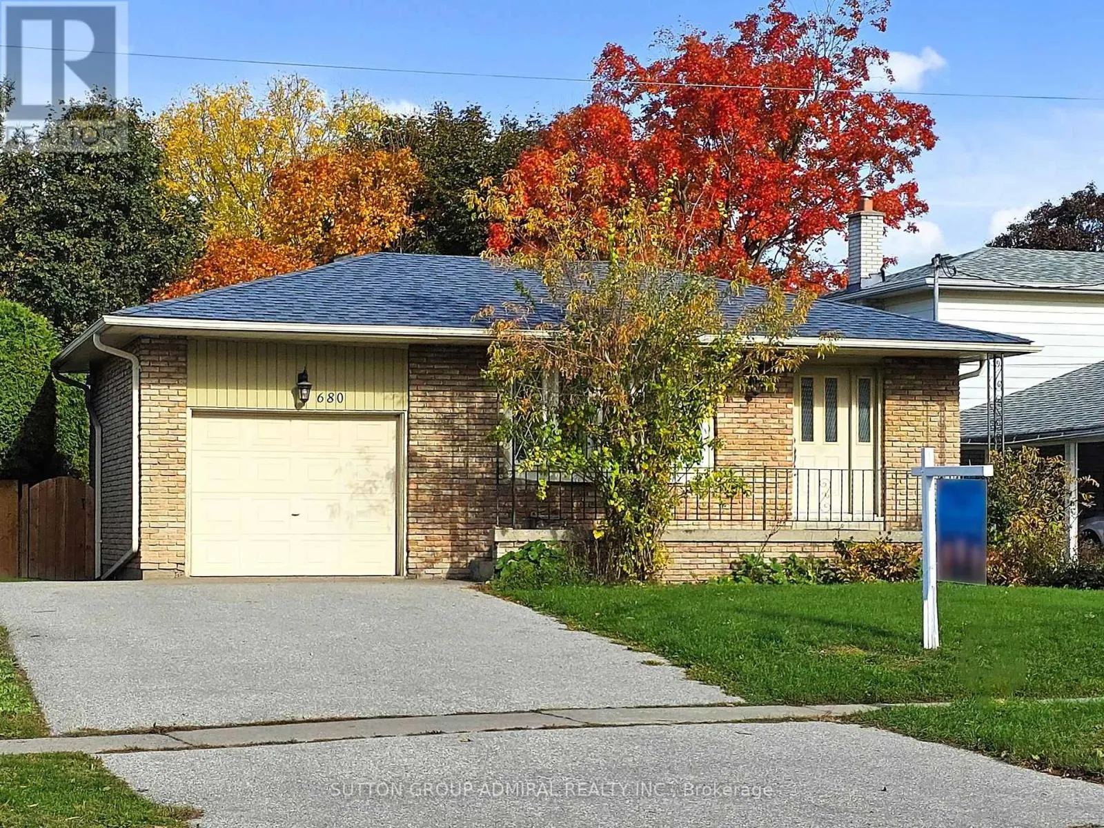 680 ADELAIDE AVENUE E