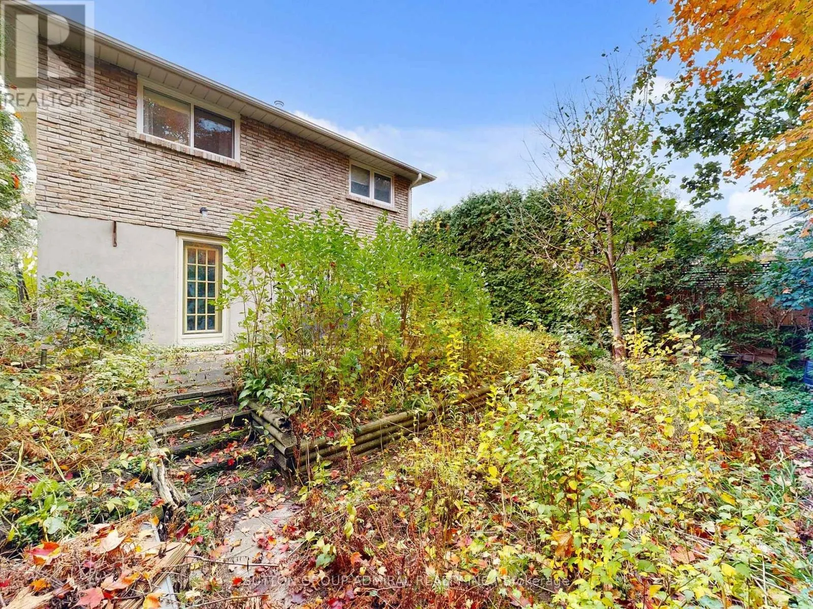 680 ADELAIDE AVENUE E