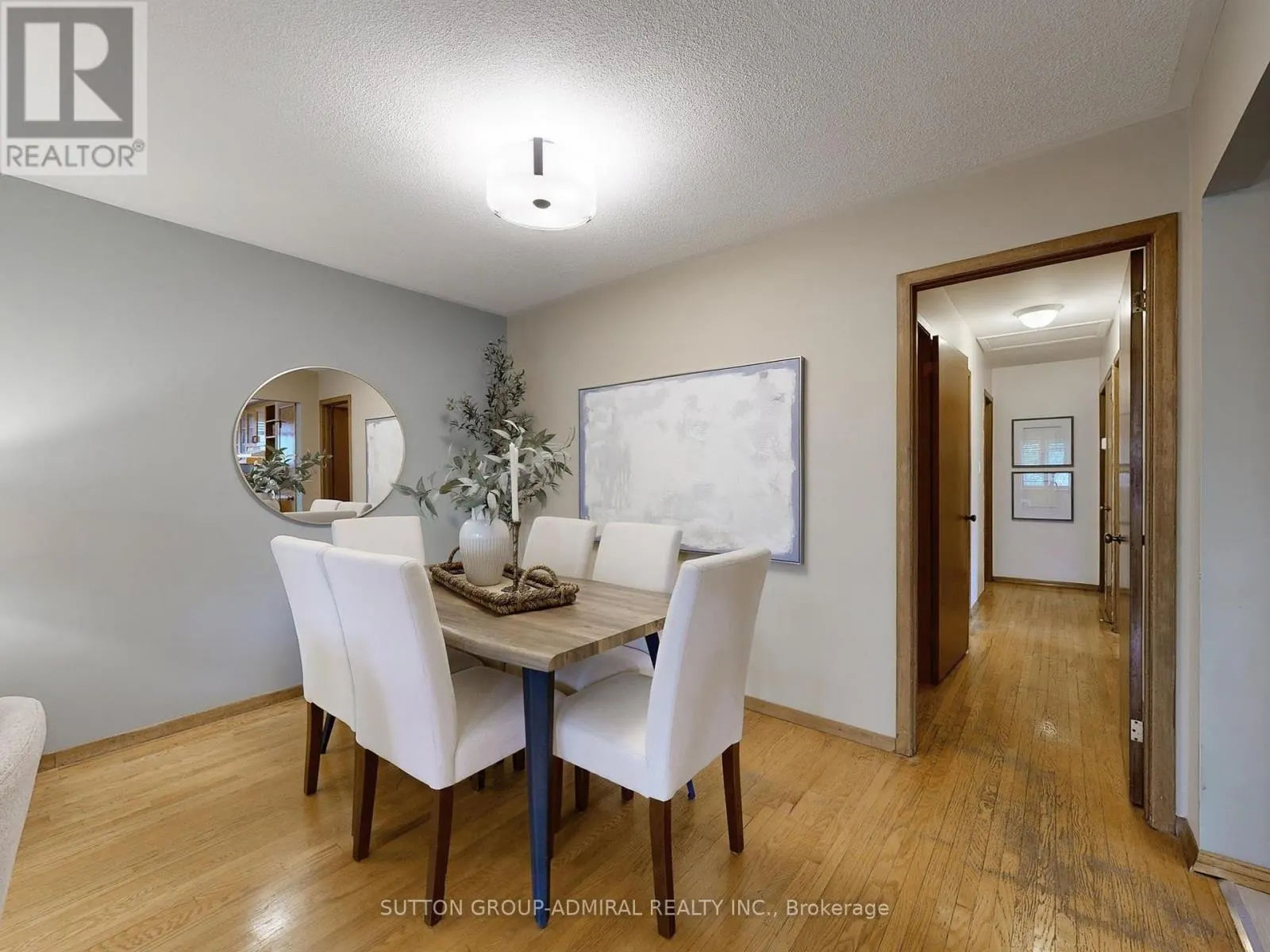 680 ADELAIDE AVENUE E