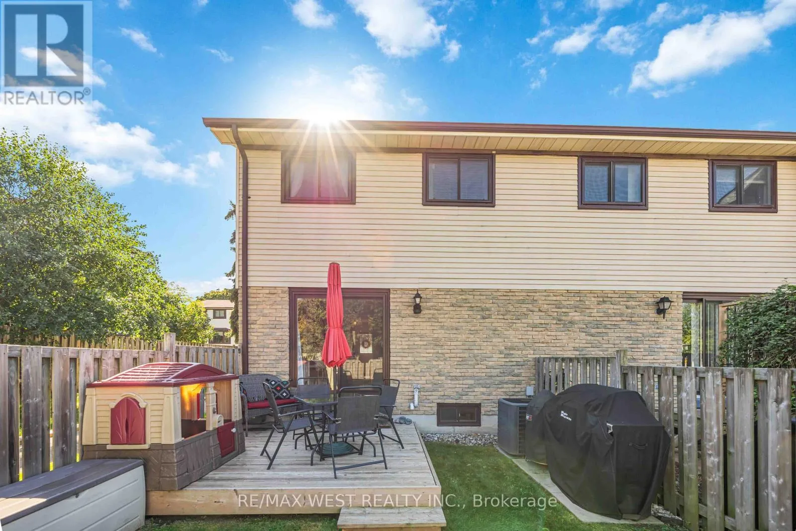 E8 - 221 ORMOND DRIVE