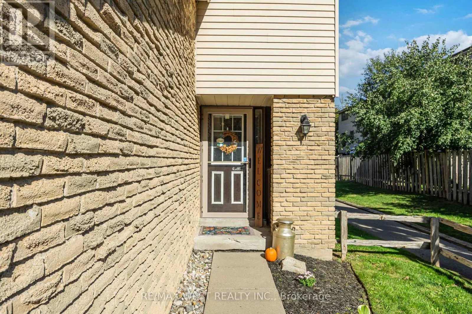 E8 - 221 ORMOND DRIVE