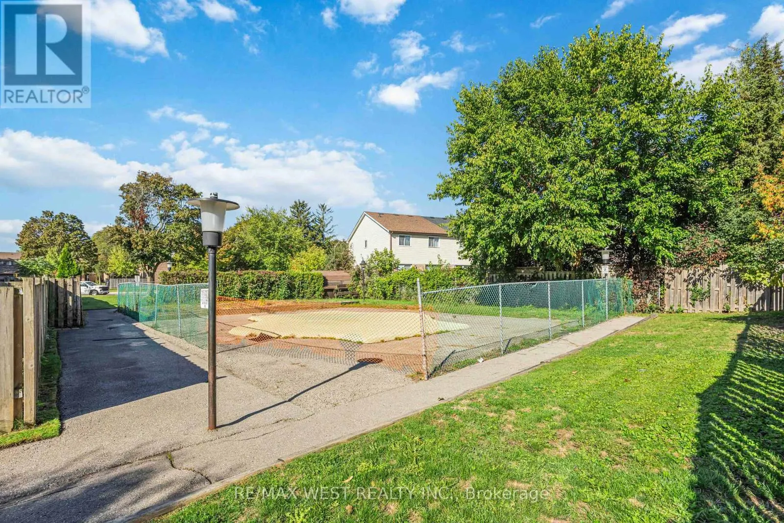 E8 - 221 ORMOND DRIVE