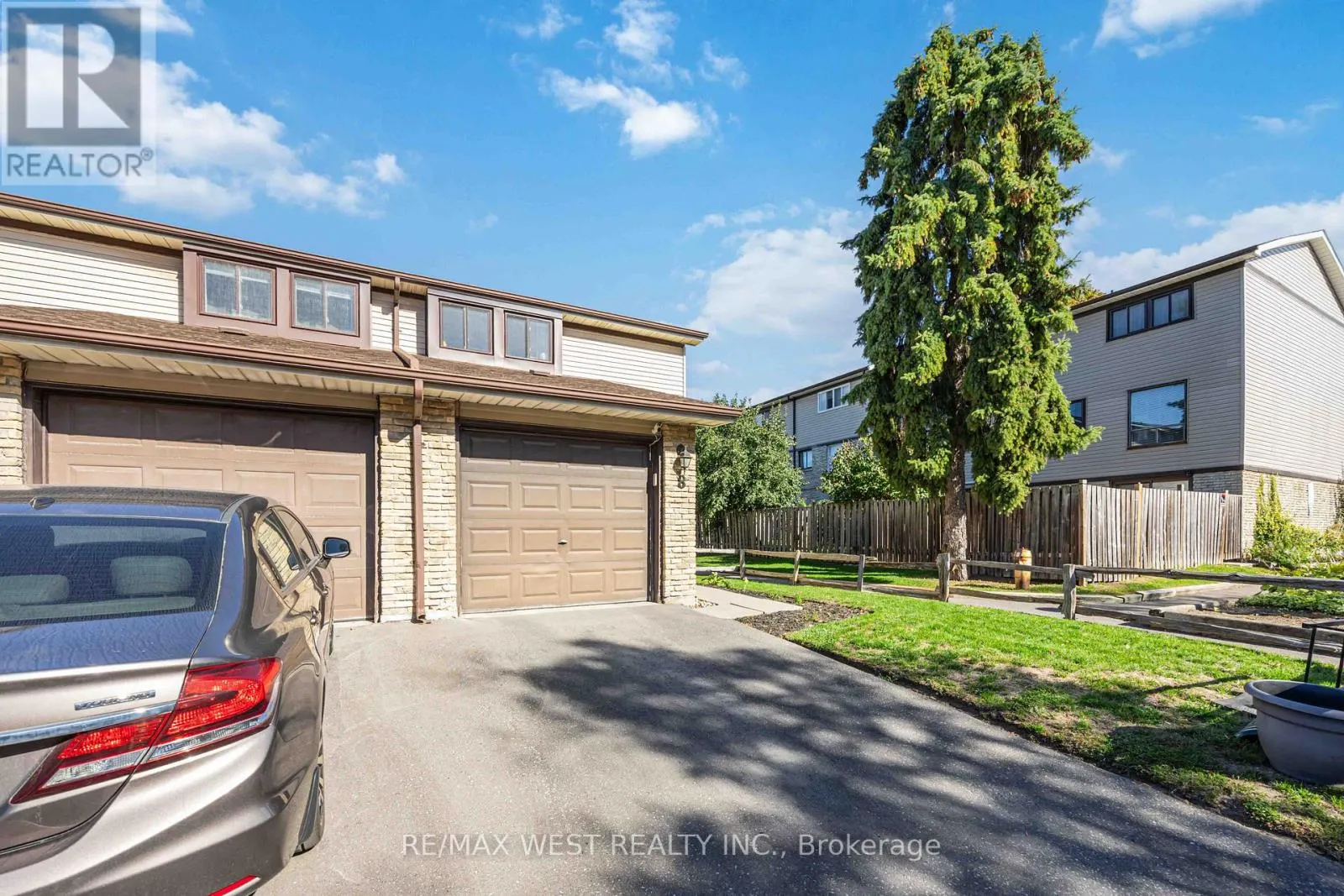 E8 - 221 ORMOND DRIVE