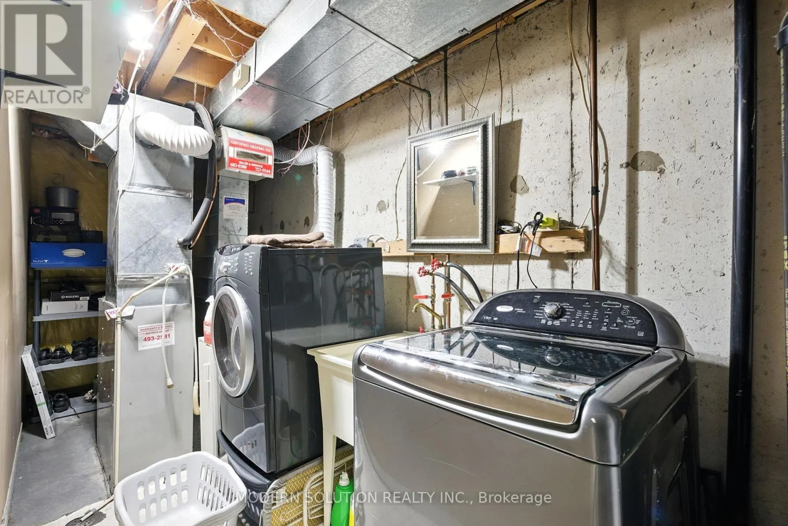 99 CREEKWOOD CRESCENT