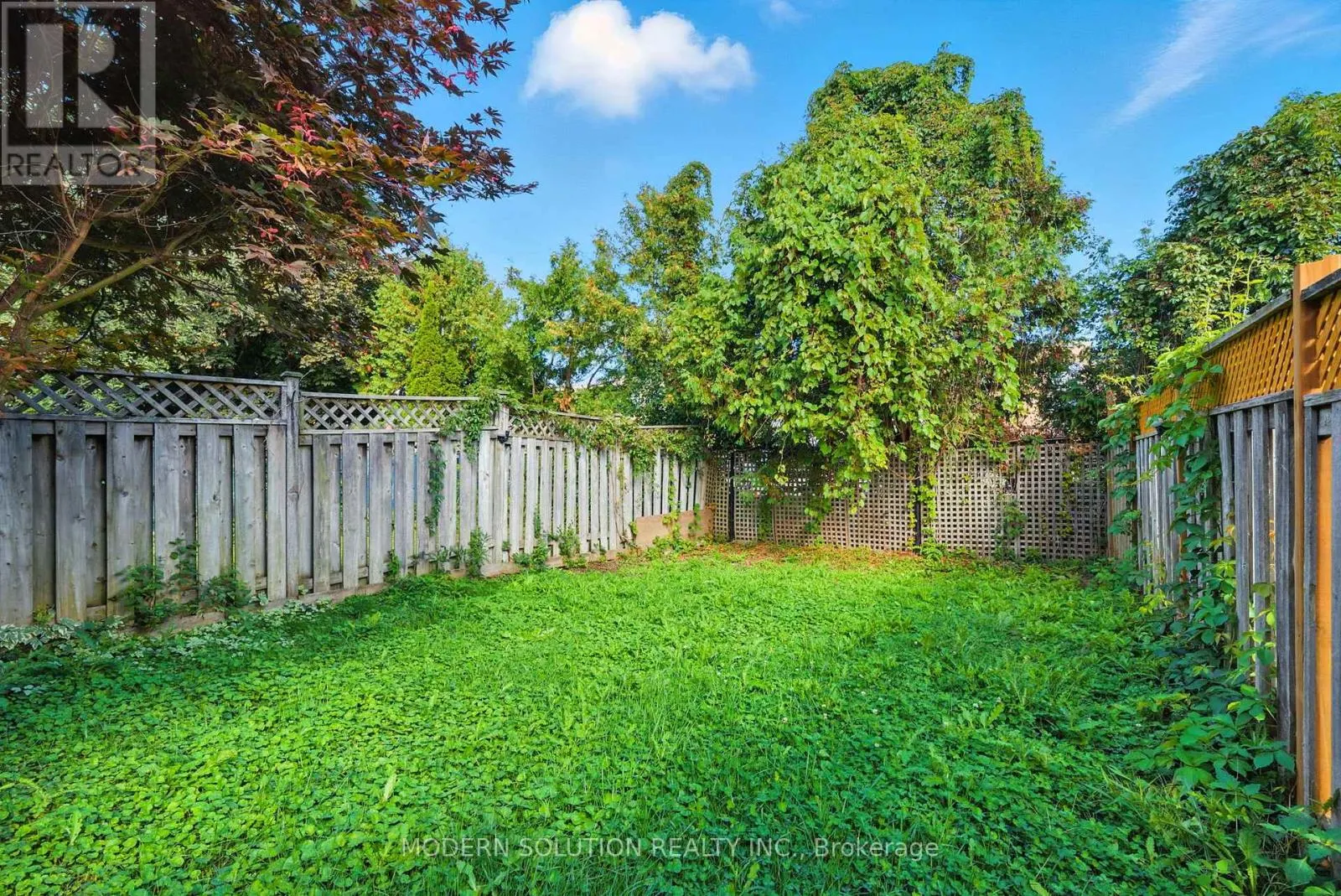 99 CREEKWOOD CRESCENT