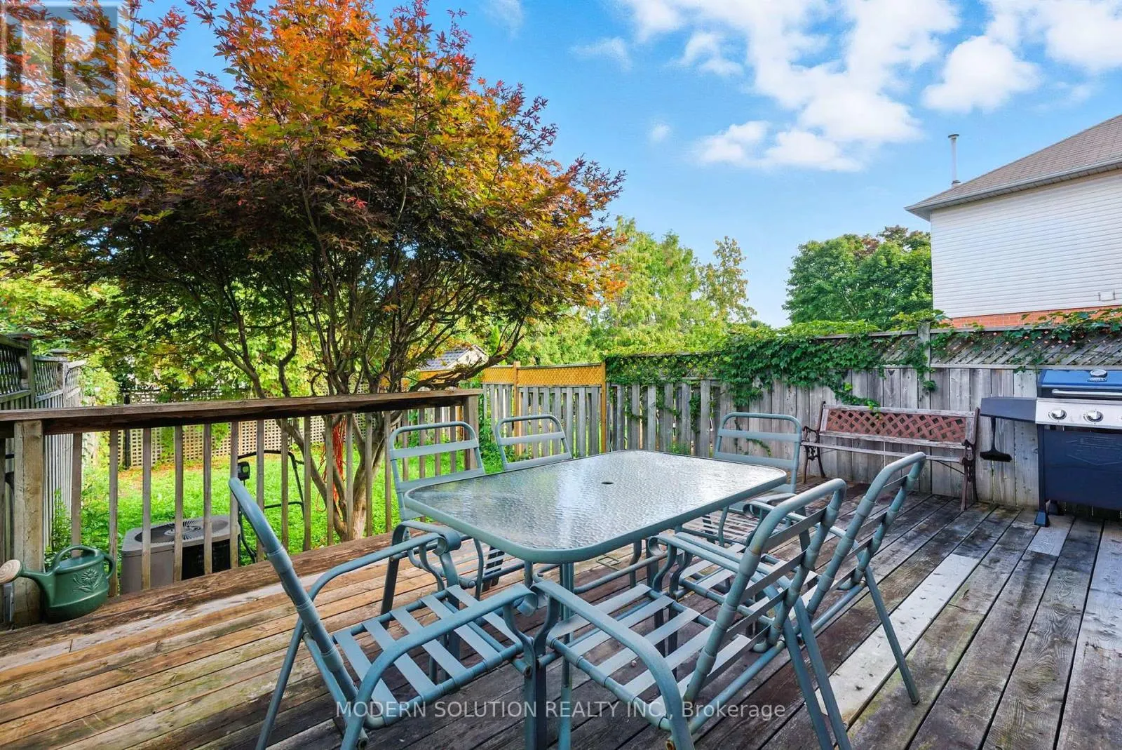 99 CREEKWOOD CRESCENT